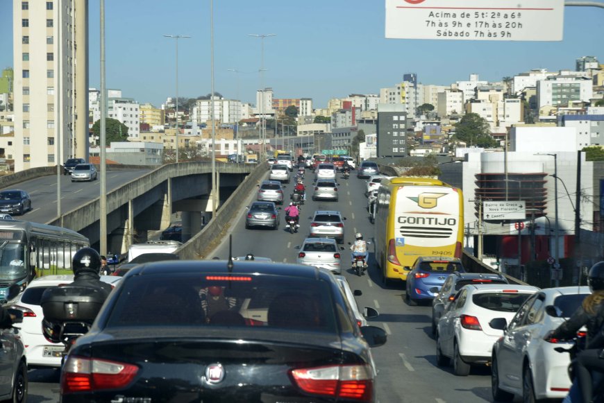 Governo de Minas facilita defesa de motoristas com novos serviços digitais