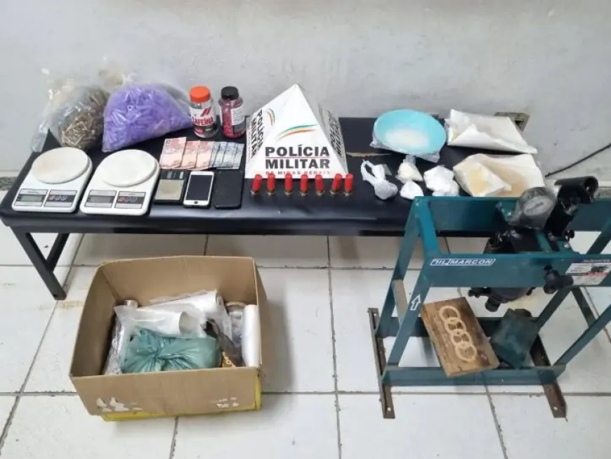 Laboratório de drogas é desmantelado e suspeito é preso com munições no Sul de Minas