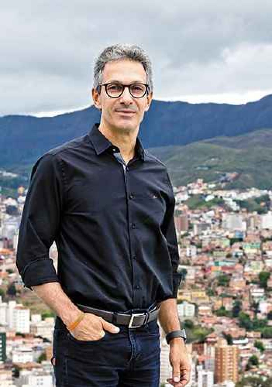 Romeu Zema vistoria fábrica em Passos e obra viária em Bom Jesus da Penha nesta quinta-feira, 24