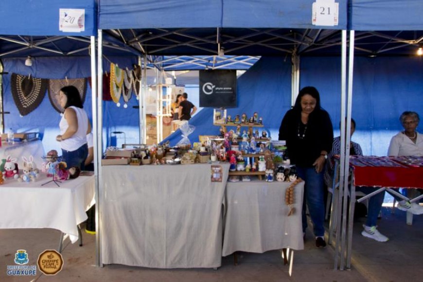 Prefeitura de Guaxupé concede auxílio financeiro a artesãos atingidos pelas chuvas no Natal de Luz 2024
