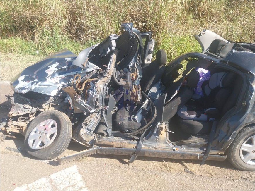 Pai e filho morrem em gravíssimo acidente entre Vargem Grande do Sul e São Sebastião da Grama