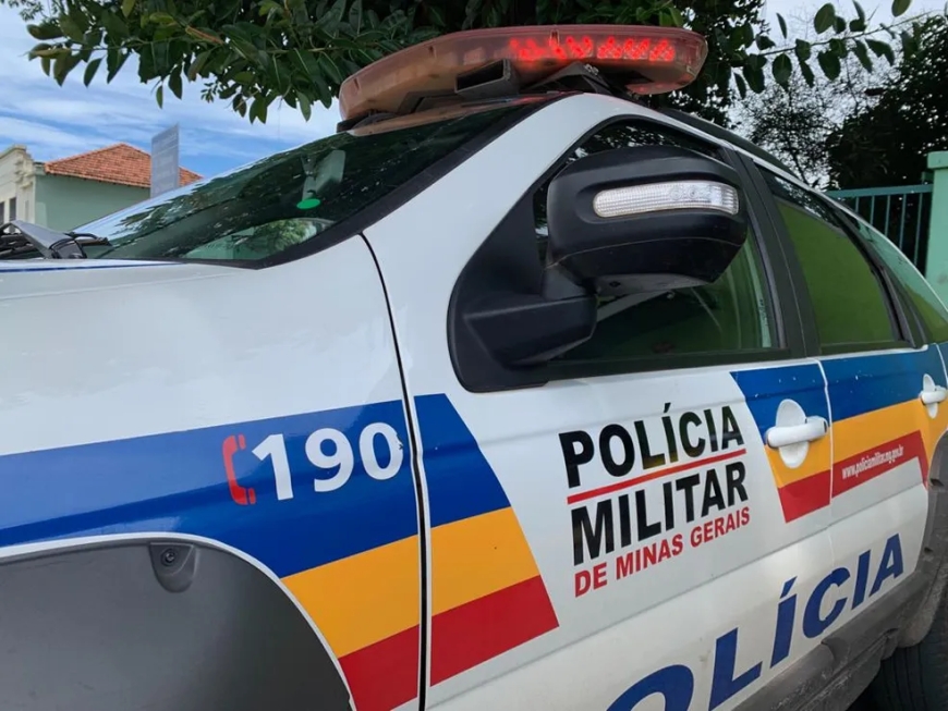 Suspeito de espancar jovem com barra de ferro e atirar em seu abdômem é preso pela PM em Guaxupé