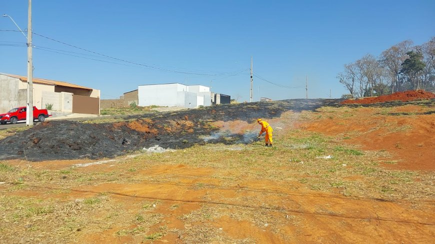 Quase 80 ocorrências de incêndio em vegetação foram atendidas pelos bombeiros no mês de agosto em Guaxupé e região