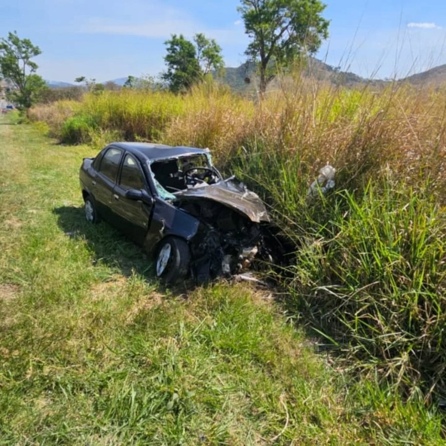 Condutora morre ao invadir a contramão e bater de frente com caminhão na MG-050