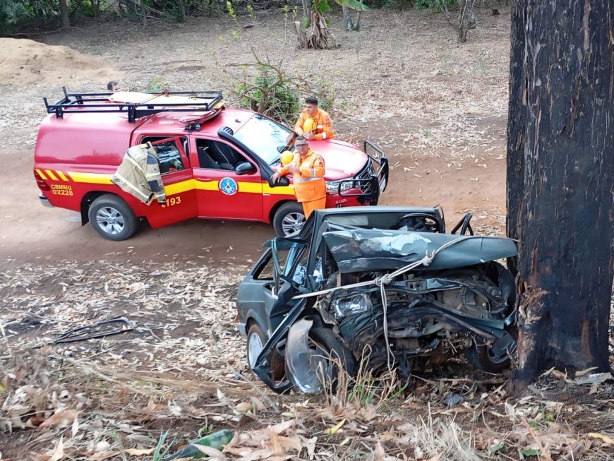 Gravíssimo acidente na MG-179 leva mulher e bebê de 7 meses a óbito
