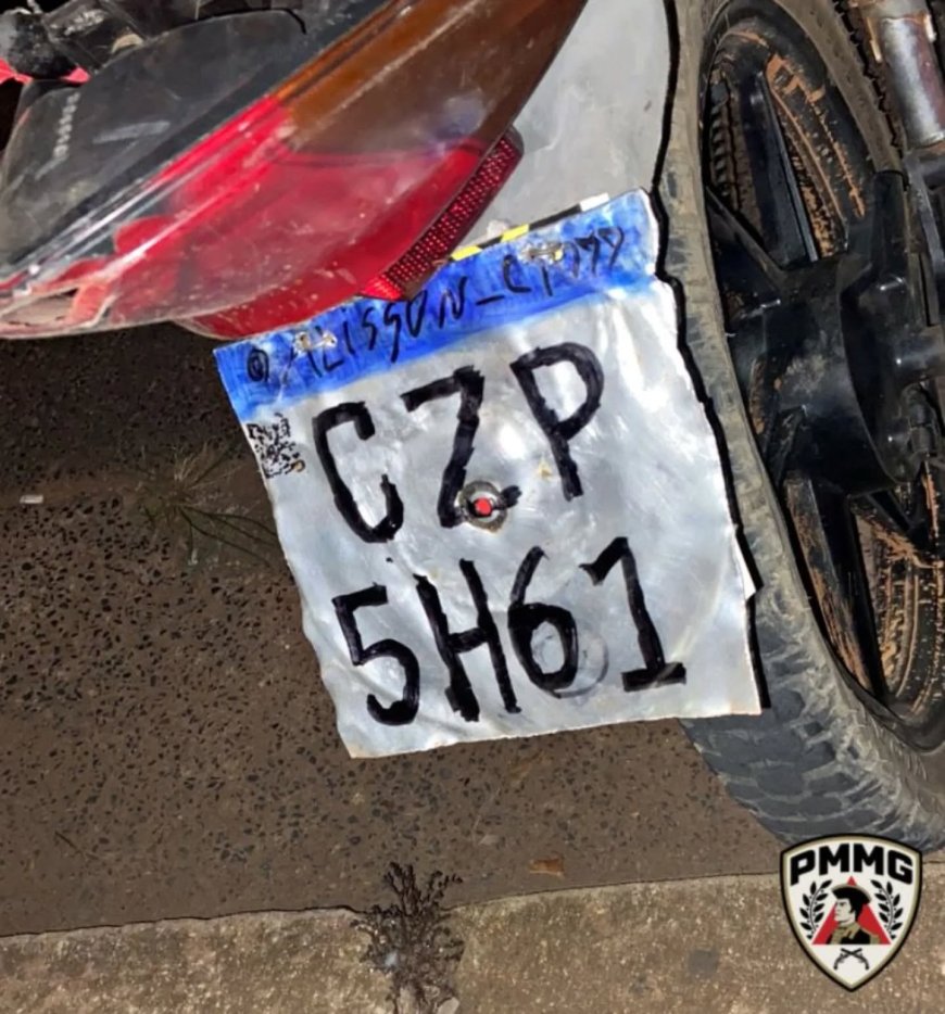 PMs apreendem motocicleta com chassi "artesanal" em Conceição da Aparecida