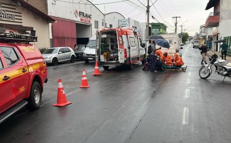 Condutor de motocicleta fica ferido após colisão com carro no Sul de Minas