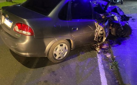 Jovem de 19 anos morre após colisão de carro contra coqueiro e muro em Paraíso