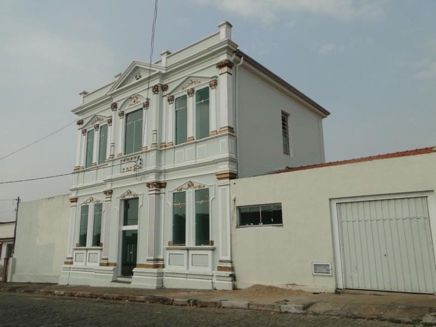 FAOP e Prefeitura de Guaxupé oferecem formação em preservação de acervos culturais e bordado