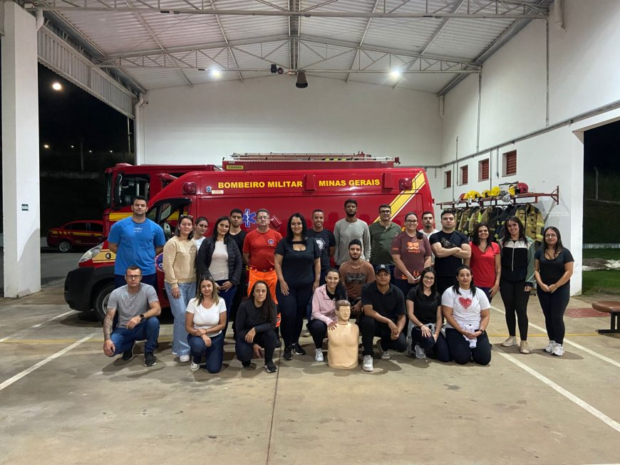 Bombeiros de Guaxupé capacitam 23 alunos em Curso de Primeiros Socorros