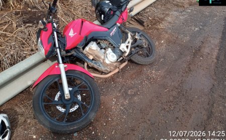 Condutor de 50 anos morre ao bater motocicleta contra guard rail na MGC-369