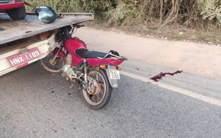 Idoso de 72 anos morre após acidente entre moto e caminhão-guincho na MG-369