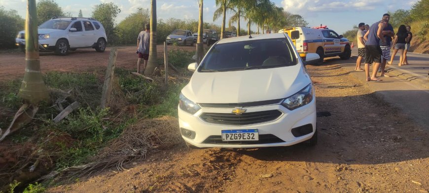 Acidente envolvendo quatro veículos deixa mulher gravemente ferida na MG-369