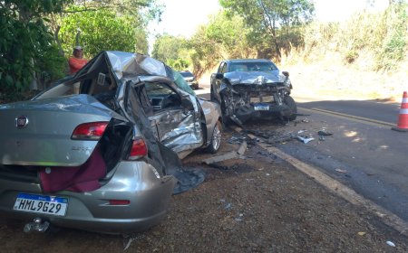 Grave acidente entre S10 e Siena deixa quatro mortos na MGC-369
