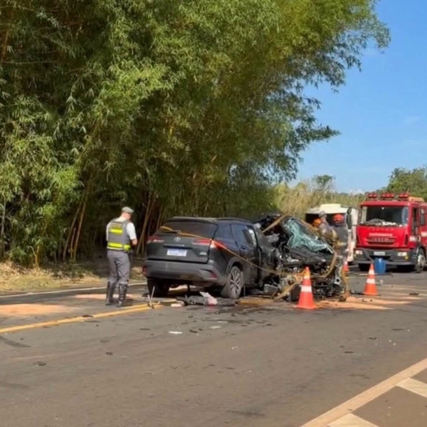 Colisão na Rodovia SP-338 mata pároco de Poços de Caldas e deixa quatro feridos