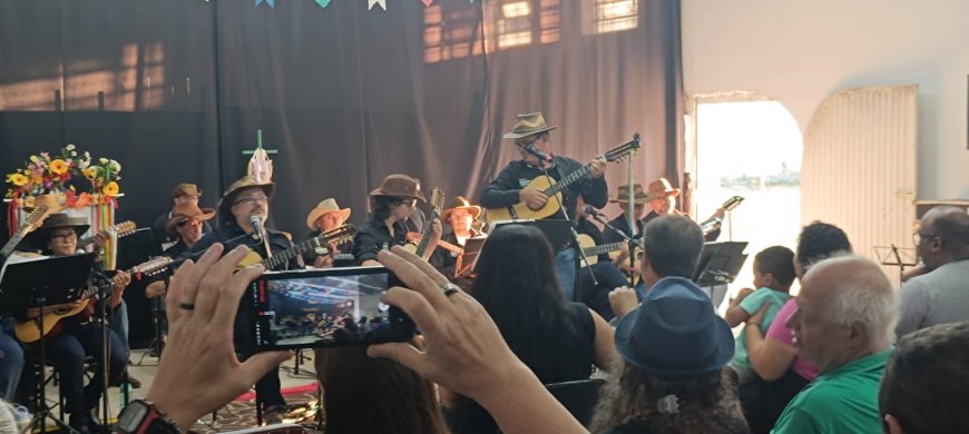 Projeto Viajante das Palavras celebra o Dia Internacional do Café com música, tradições e causos em Guaxupé