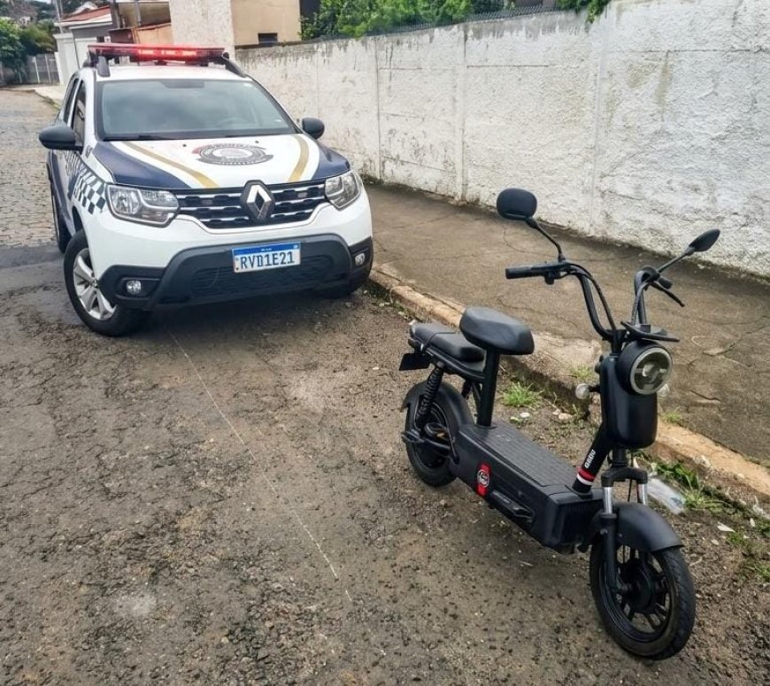 Guarda Civil recupera moto elétrica furtada em Guaxupé e garante acolhimento social do suspeito