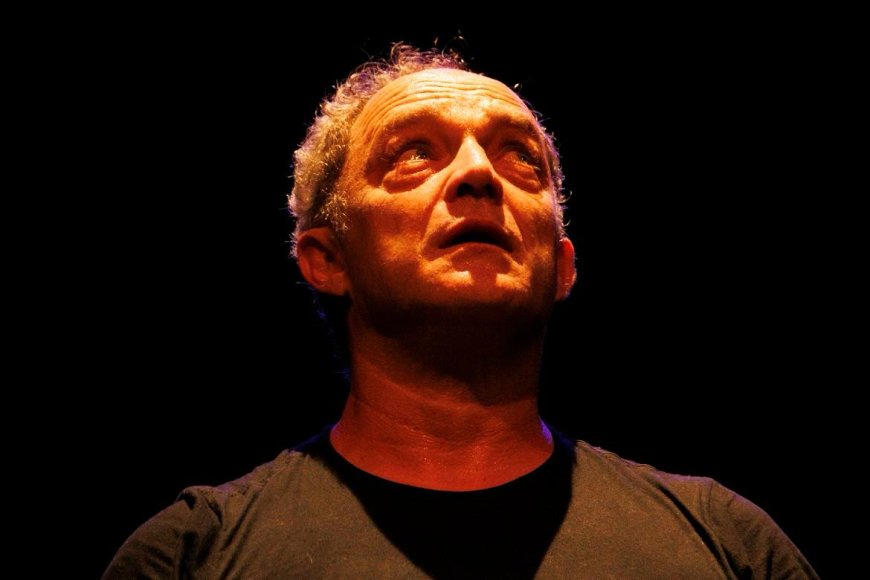 Ator Eucir de Souza encerra XIII Festival Nacional de Teatro Tramas e Dramas com roda de conversa em Guaxupé