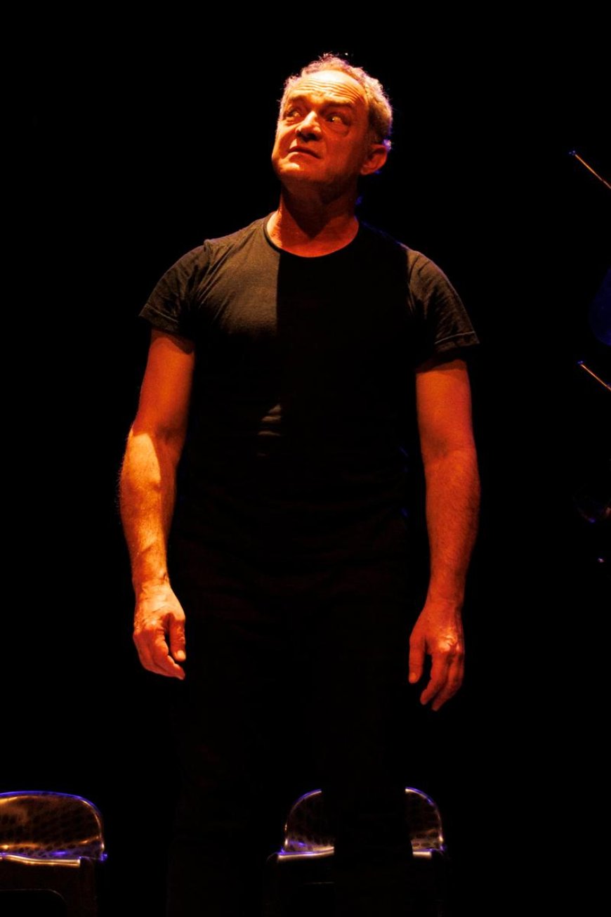 Ator Eucir de Souza encerra XIII Festival Nacional de Teatro Tramas e Dramas com roda de conversa em Guaxupé