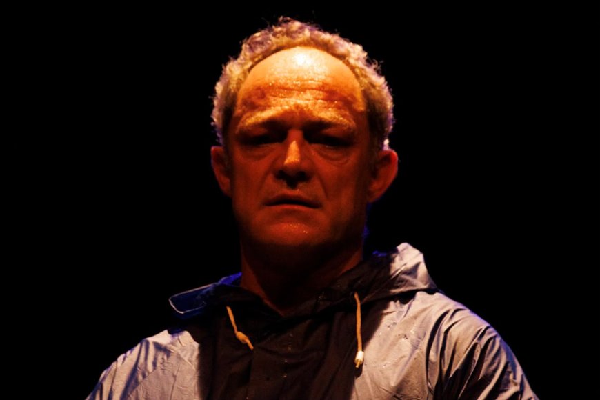 Ator Eucir de Souza encerra XIII Festival Nacional de Teatro Tramas e Dramas com roda de conversa em Guaxupé