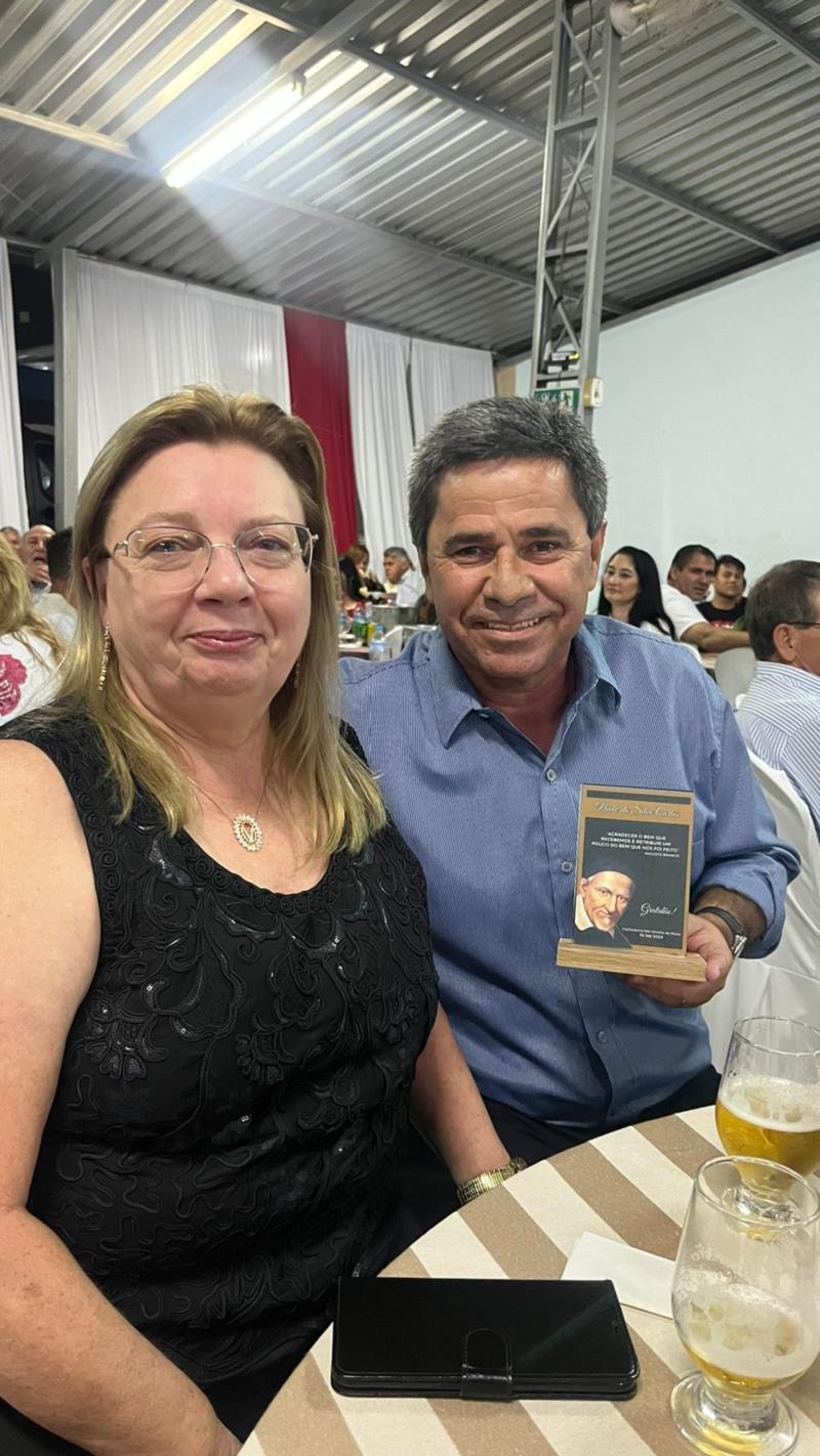 Empresário da rede Zampar Farma recebe homenagem 