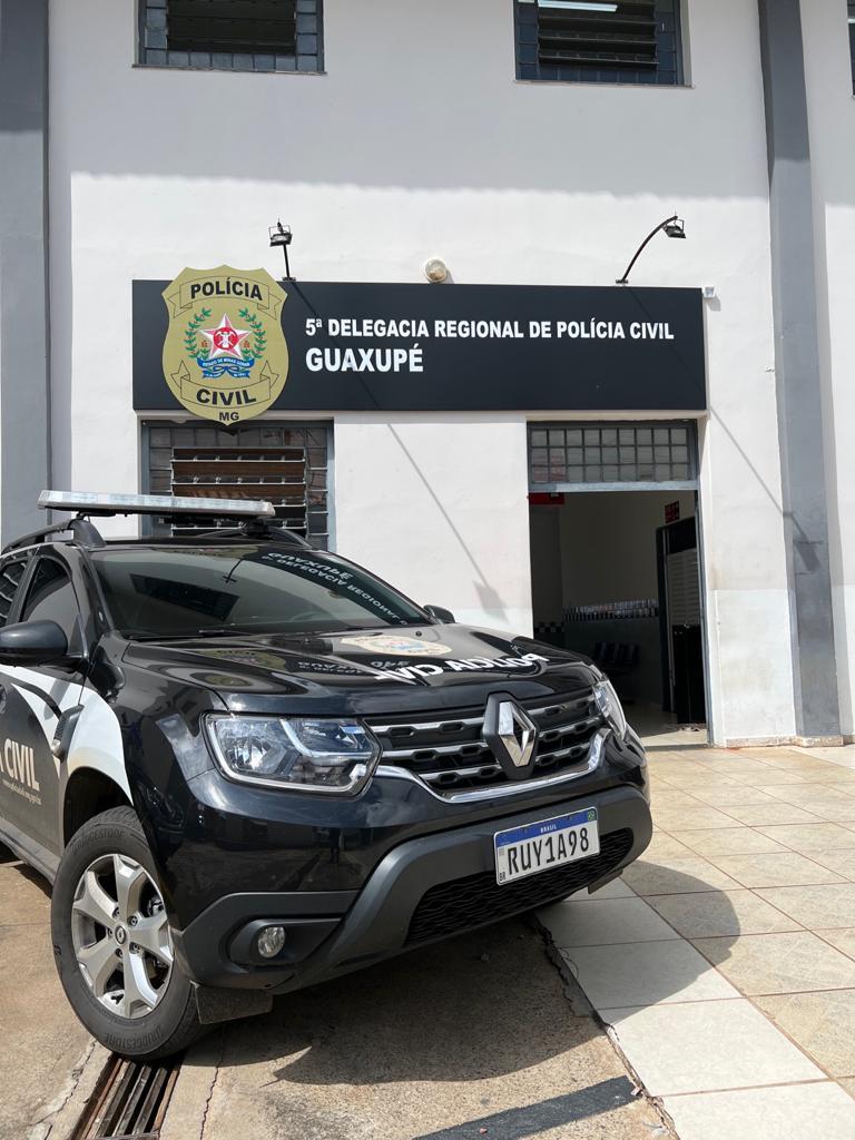 Mulher de 32 anos é presa por tráfico de drogas no Vale Verde, em Guaxupé 